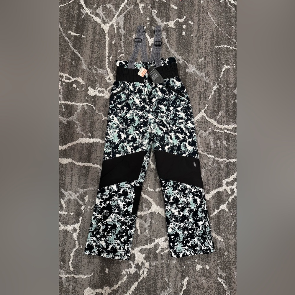 Beautiful snow pants, high end quality! NWT Size L